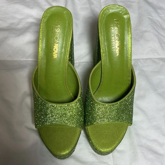 Fashion Nova Green Glitter Platform Heels - Picture 4 of 5